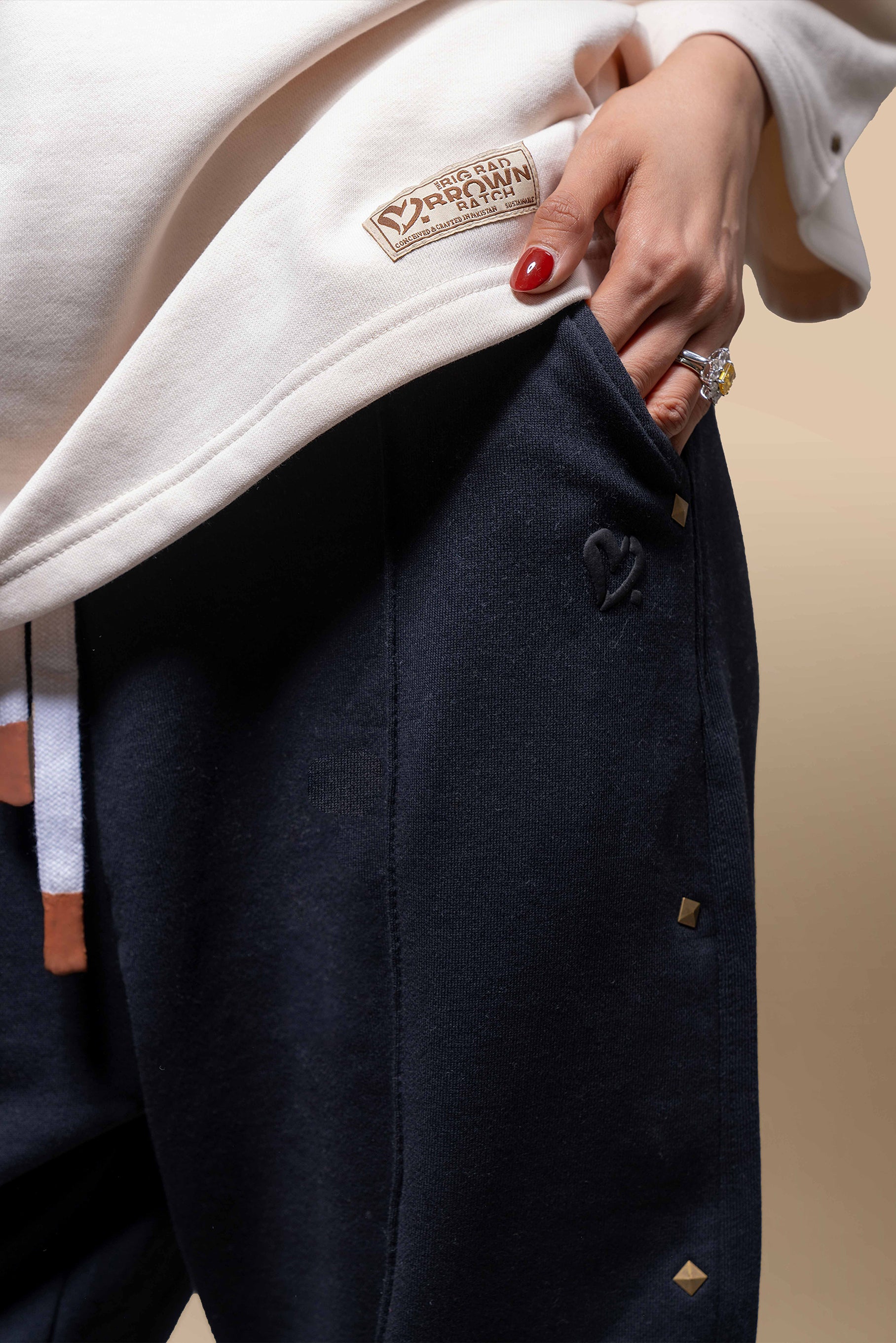 Black Mirage Uni Harem Jogger Pants - Casual Style for Everyday Comfort and Movement